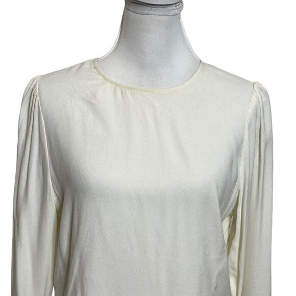 Welcome to my closet! - Picture 2 of 13